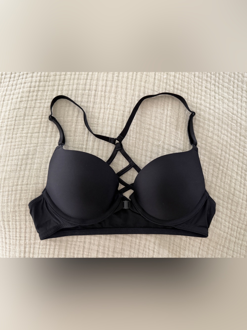 Victoria's Secret Black Strappy Molded Push-Up Bra